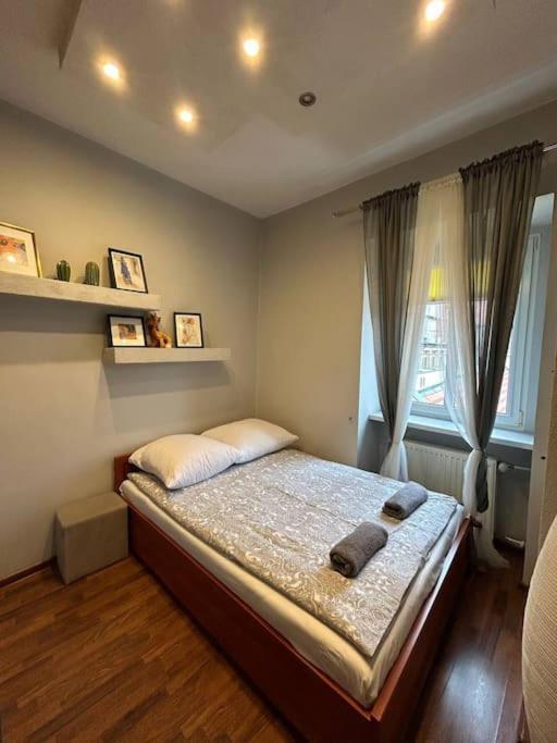 Big Apart - Rynek 8 - Nice View - 3 Rooms - 9 People فروتسواف المظهر الخارجي الصورة