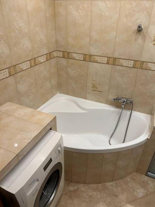 Big Apart - Rynek 8 - Nice View - 3 Rooms - 9 People فروتسواف المظهر الخارجي الصورة