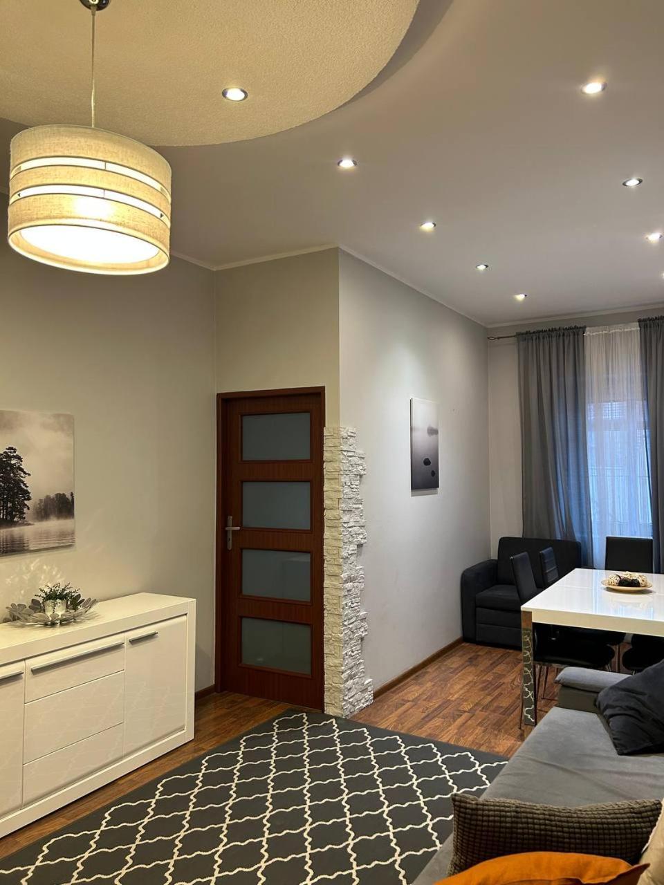 Big Apart - Rynek 8 - Nice View - 3 Rooms - 9 People فروتسواف المظهر الخارجي الصورة